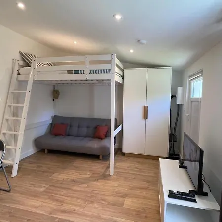 Cosy Avec Jardin Prive - Proche La Rochelle *